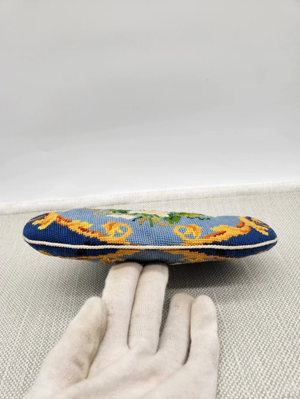 Koret Vintage Purse Floral Needlepoint   Leather Lined Brass Hardware Clutch